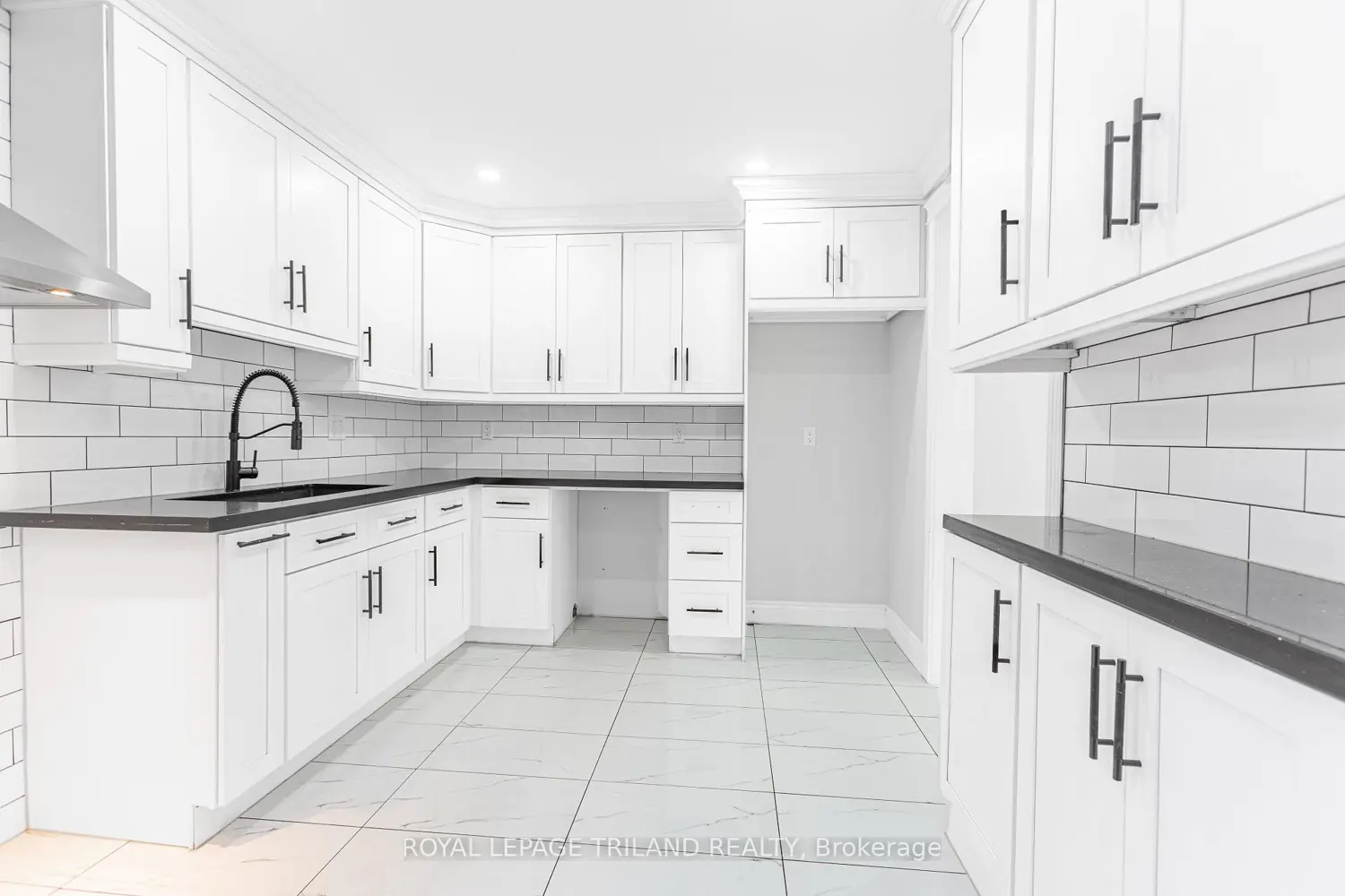 Additional image 9 of 30 Clarendon Crescent 39