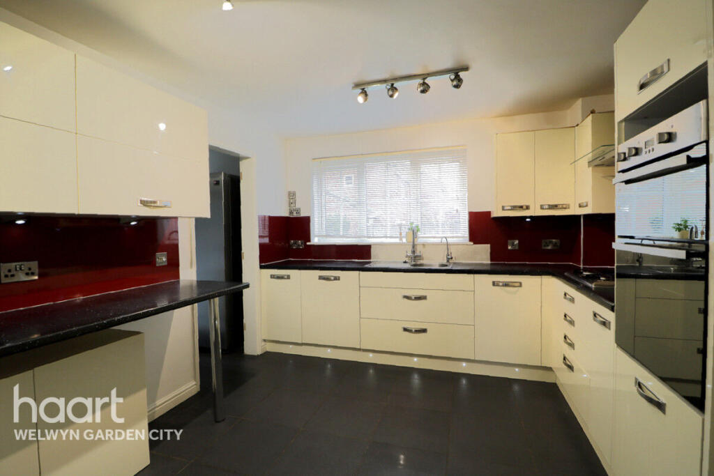 Additional image 5 of Cornflower Way, Hatfield