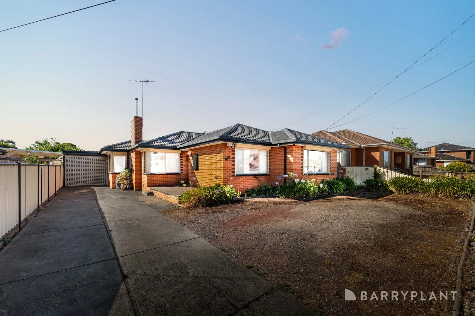 5 Mulhall Drive, St Albans VIC 3021