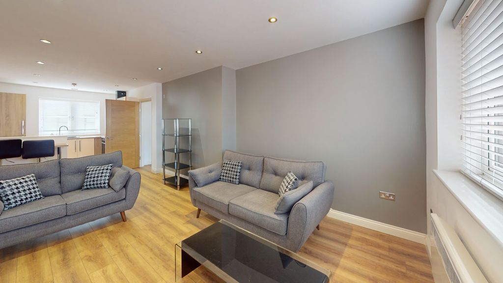 Additional image 3 of 2 bed flat to rentMint Drive, Hockley B18