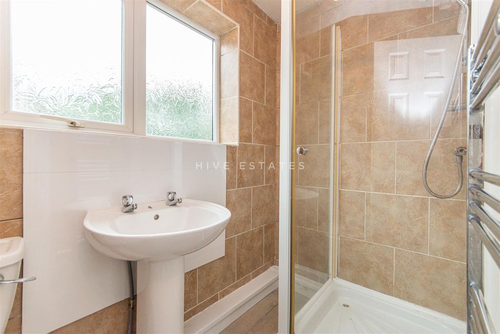 6 bed shared accommodation to rentGreystoke Avenue, Sandyford, Newcastle Upon Tyne NE2 photo 4