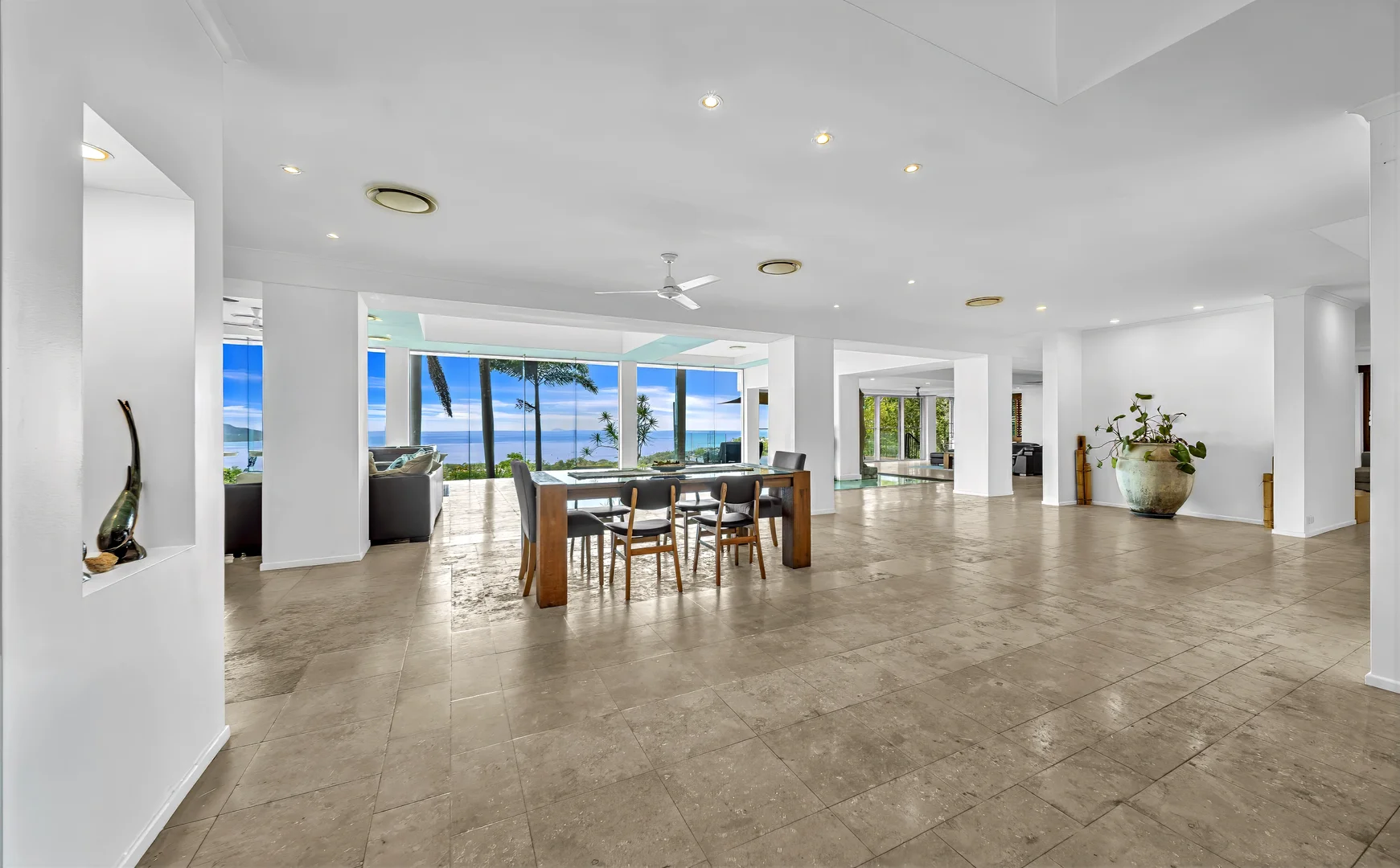 Additional image 8 of 88 Yachtsman Parade, Cannonvale QLD 4802