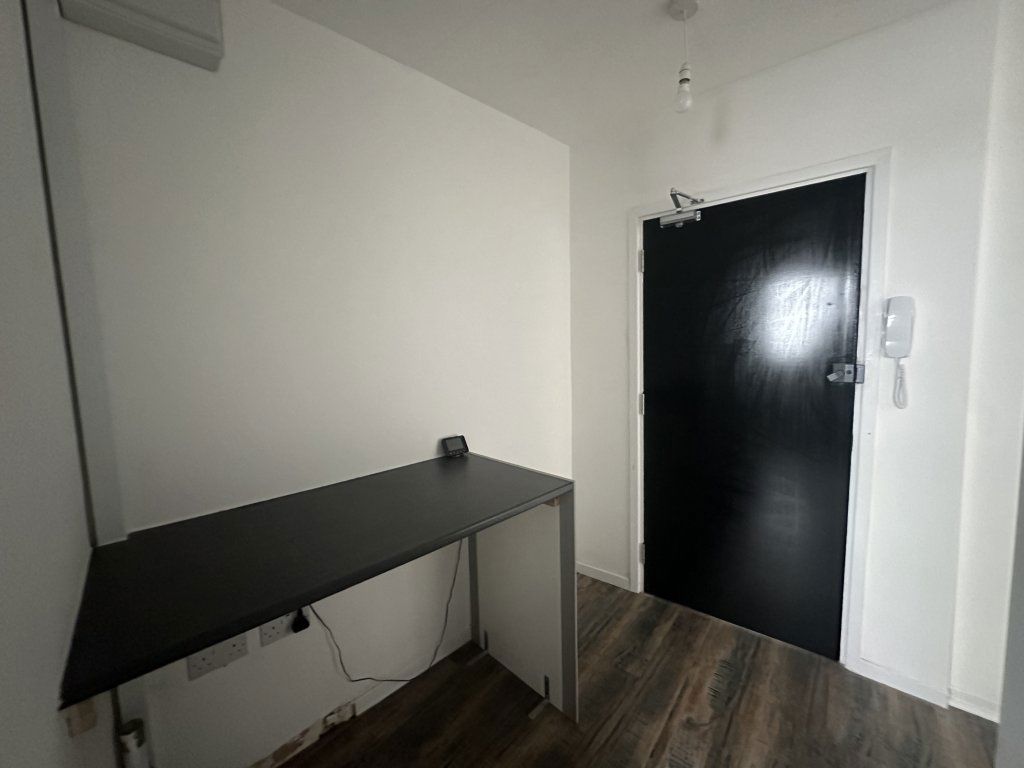 Additional image 6 of 2 bed flat to rentThe Circle, Manor Rd, Blackwood NP12