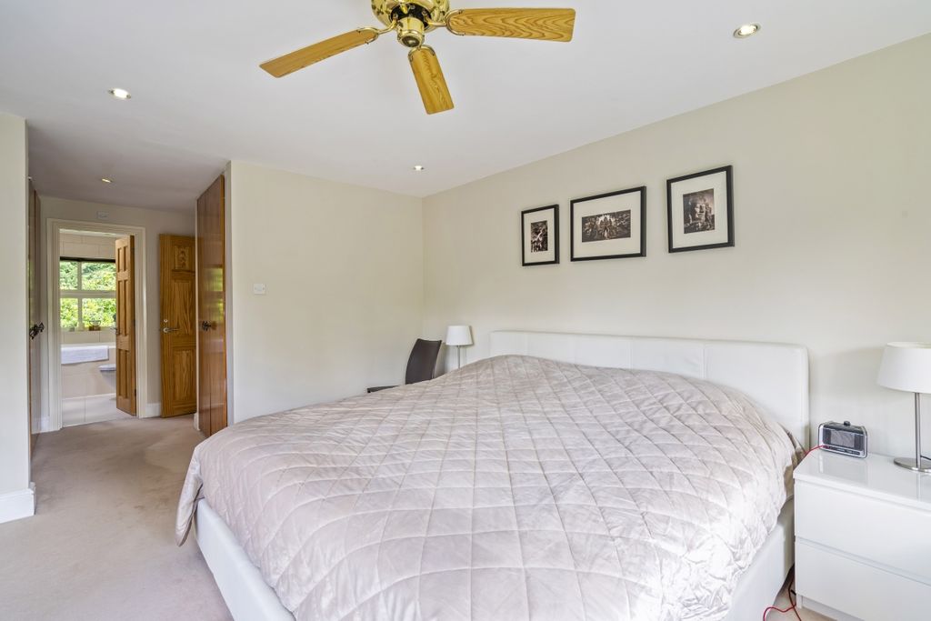 Additional image 13 of 5 bed detached house to rentRichmondwood, Sunningdale SL5