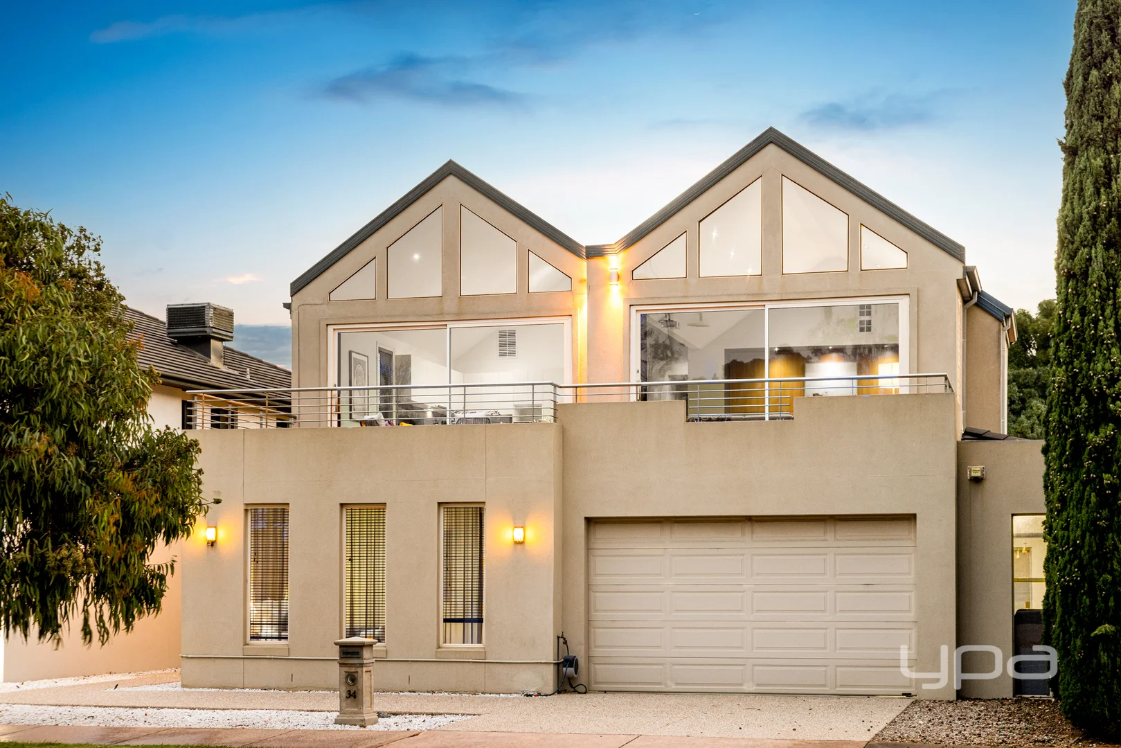 34 Sanctuary Lakes South Boulevard, Sanctuary Lakes VIC 3030