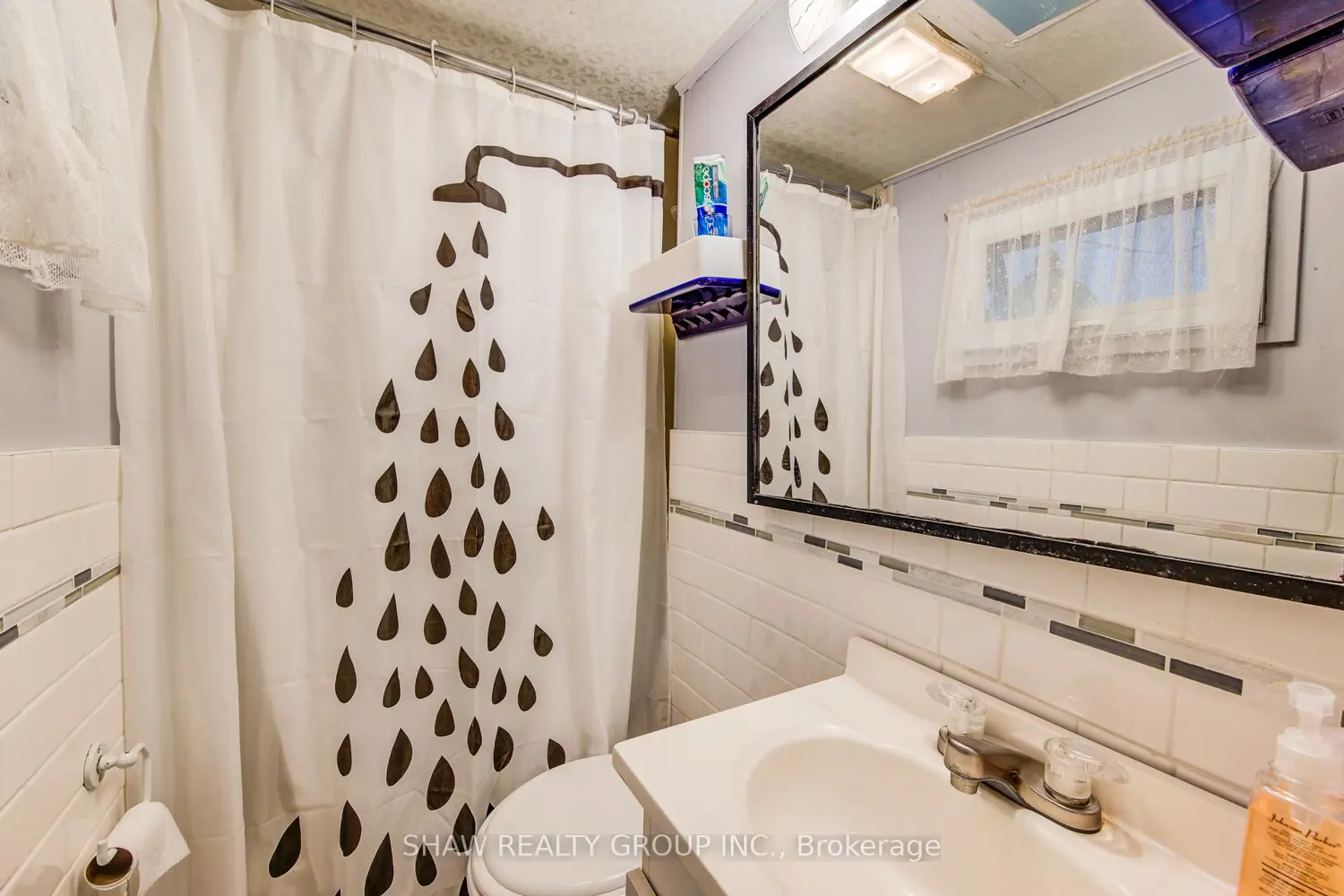 Additional image 6 of 691 Oak Crescent