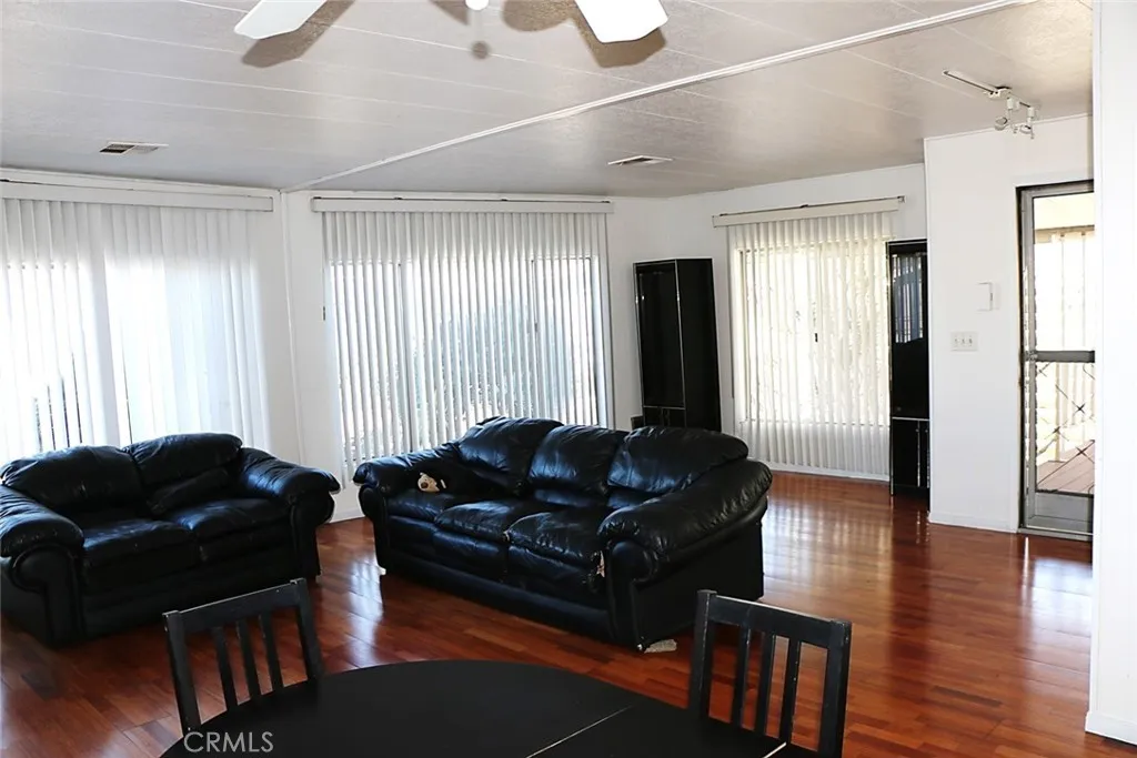 Additional image 5 of 3595 Santa Fe Avenue Unit 19, Long Beach, CA 90810