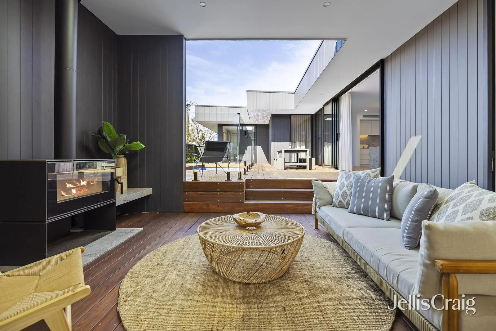 1 Russell Crescent, Sorrento VIC 3943