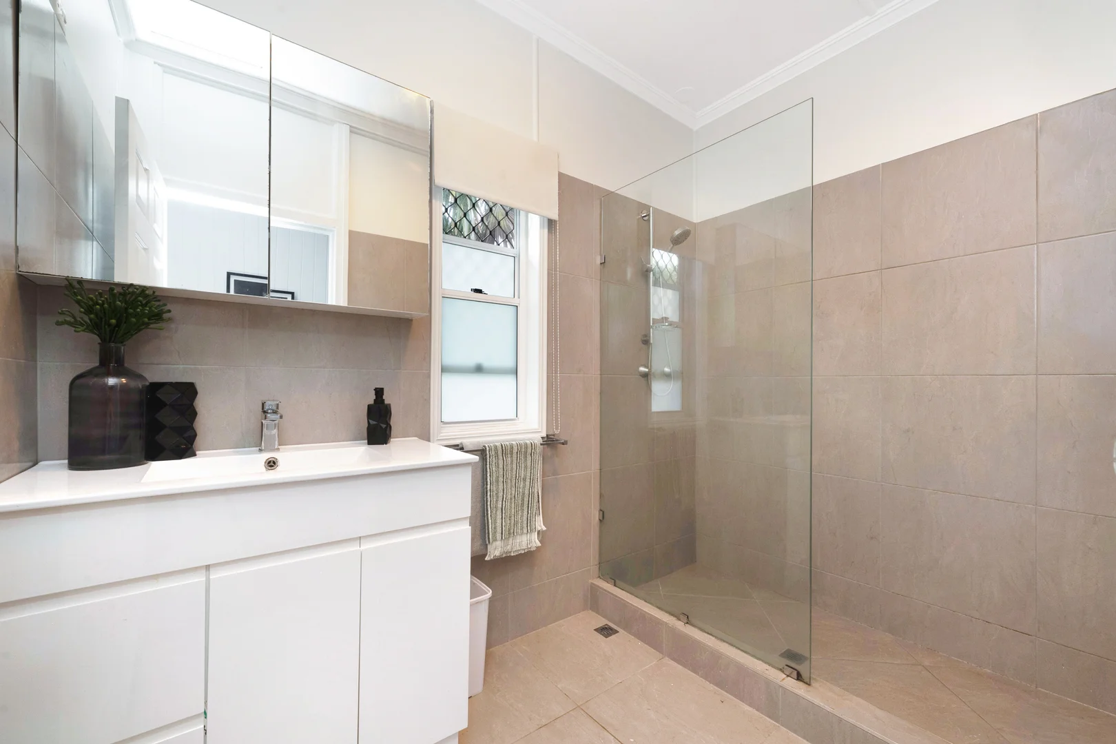 Additional image 15 of 53 Rose Street, North Ward QLD 4810