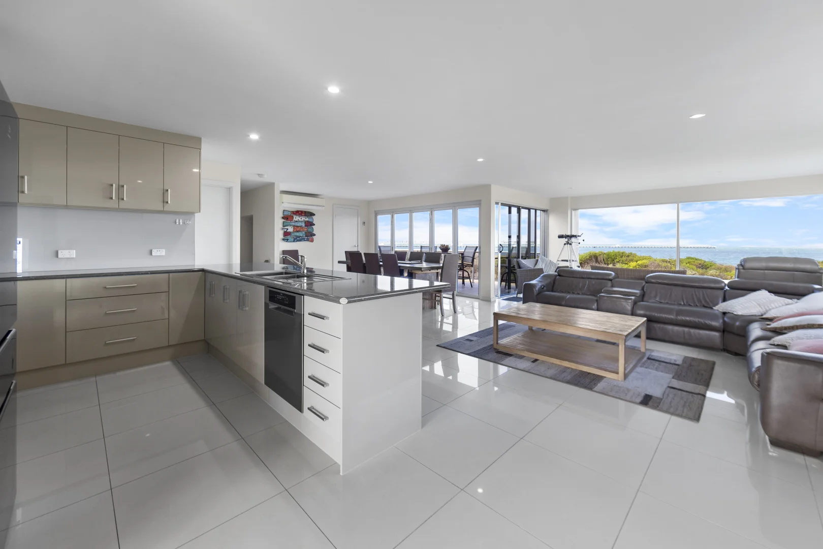 Additional image 3 of 44 BEACH ROAD, Beachport SA 5280