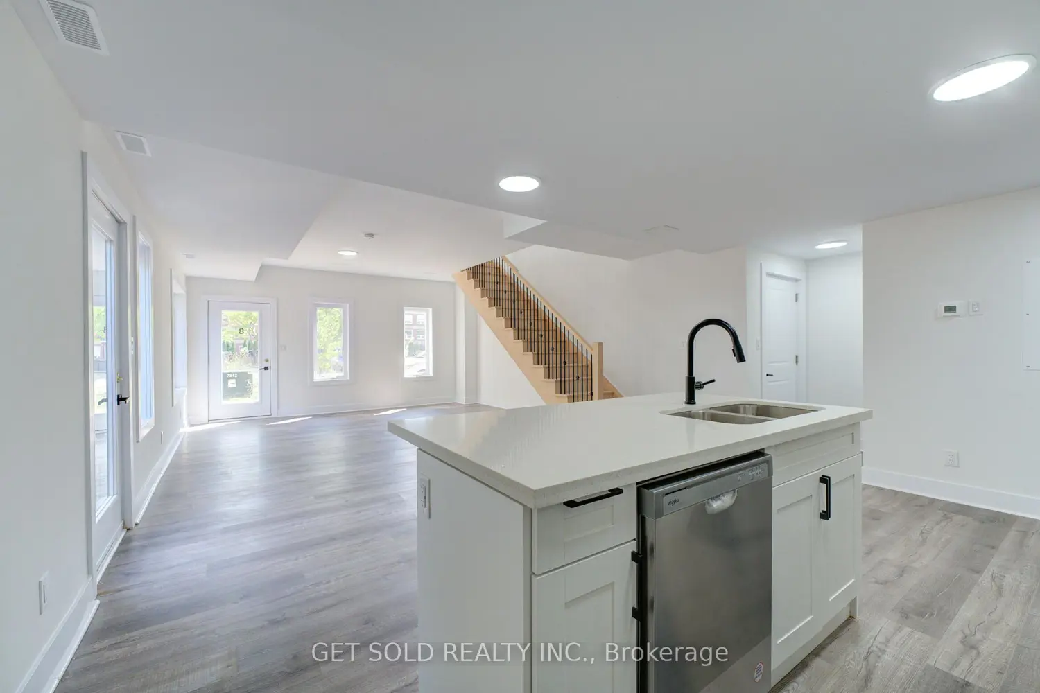 Additional image 8 of 6701 Thorold Stone Road 8