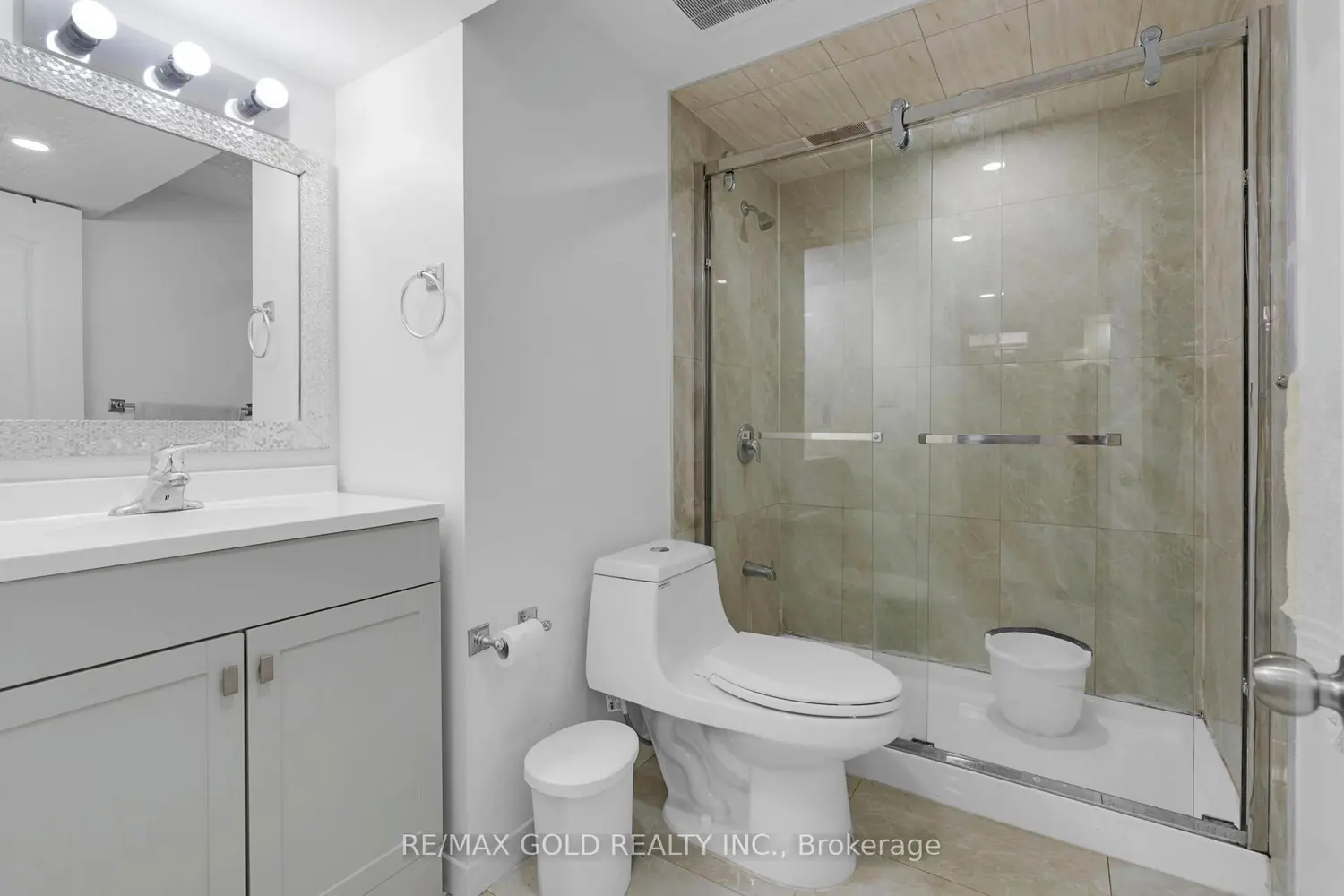 Additional image 11 of 46 Cobblestone Court