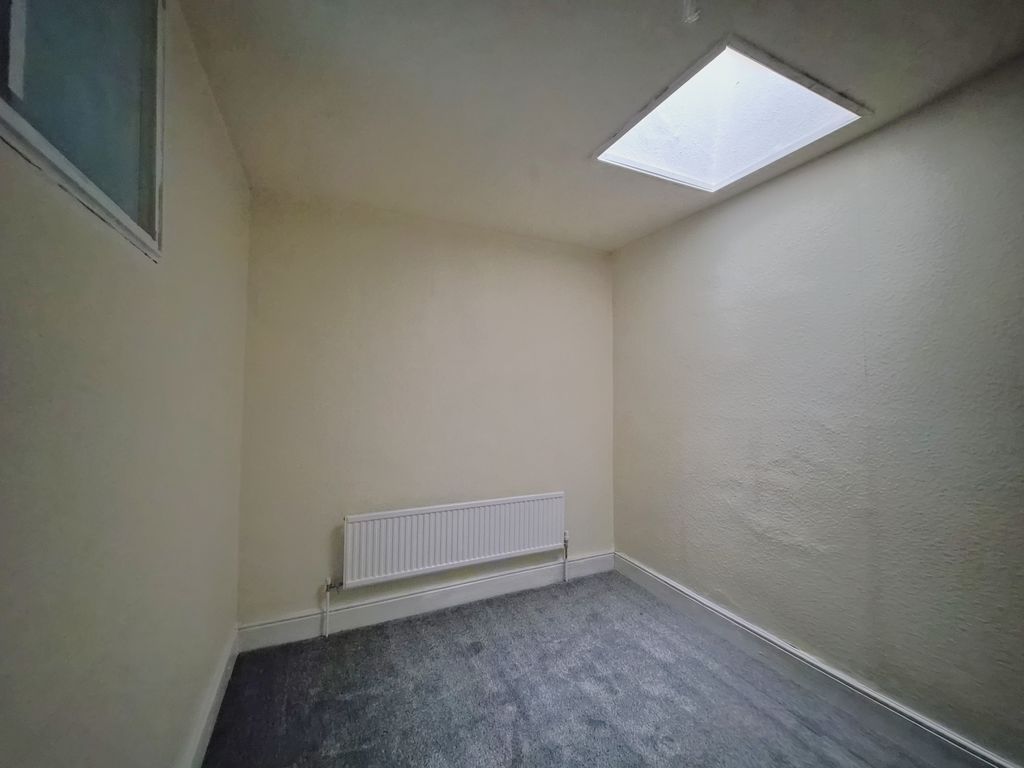 Additional image 7 of 1 bed flat to rentCommercial Street, Caerphilly CF83