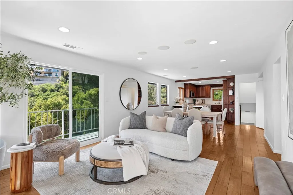 Additional image 3 of 991 Meadowlark Drive, Laguna Beach, CA 92651