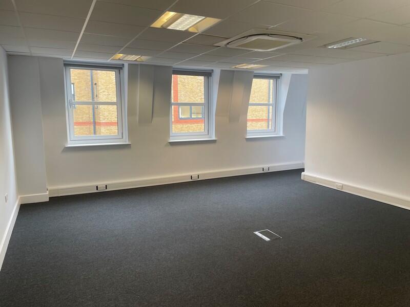 Additional image 4 of St. Peters House, 2 Bricket Road, St. Albans, Hertfordshire