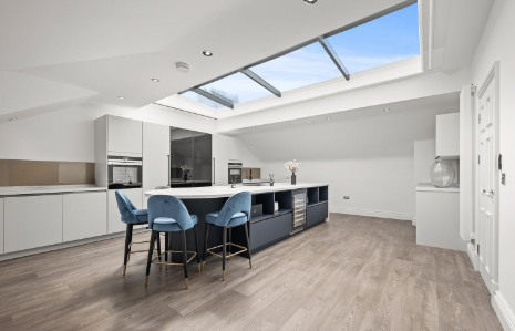 Additional image 2 of 2 bed flat to rentSt. Hilarys Park, Alderley Edge SK9