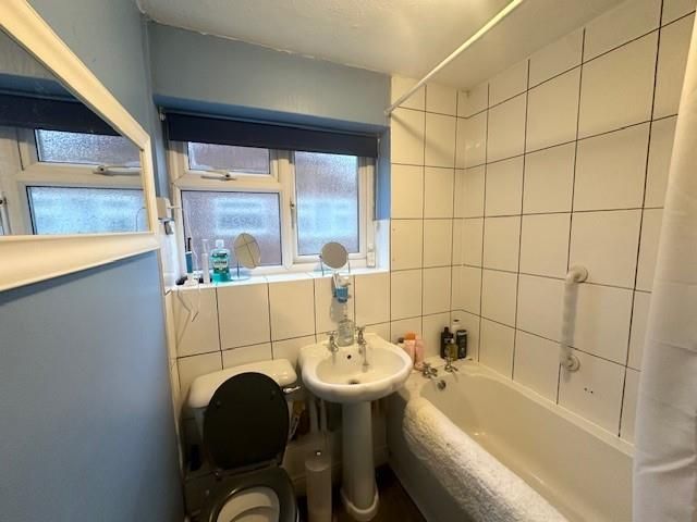 Additional image 6 of 2 bed maisonette to rentRedfield Court, Newbury RG14