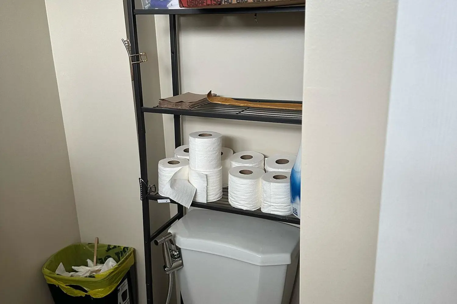 Additional image 14 of 3409 St Clair Avenue 1