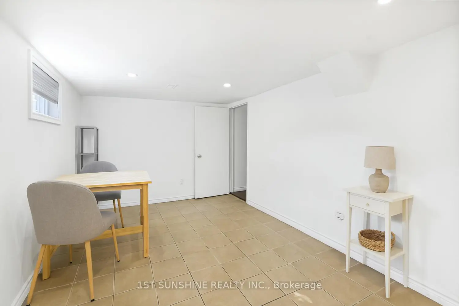 Additional image 8 of 61 Broadway Avenue