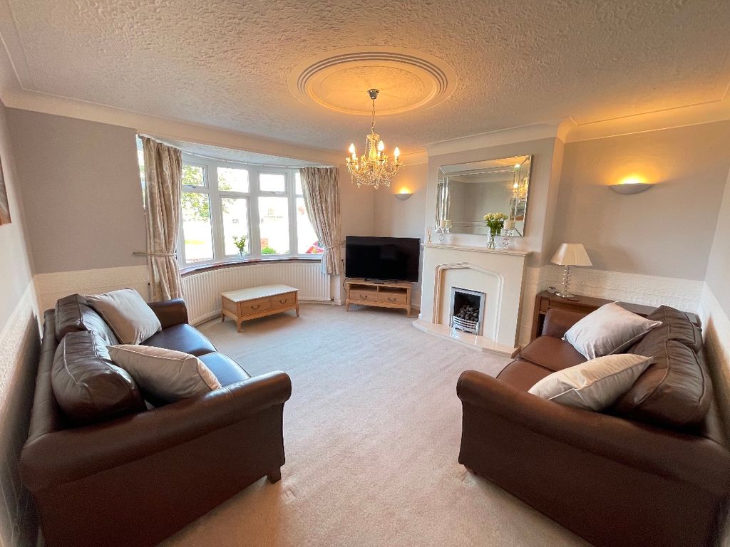 Additional image 4 of 3 bed semi-detached house to rentThe Broadway, Tynemouth NE30
