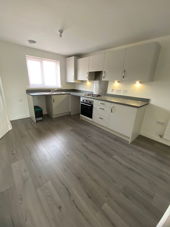Additional image 3 of 4 bed town house to rentFfordd Darwin, Barry CF63
