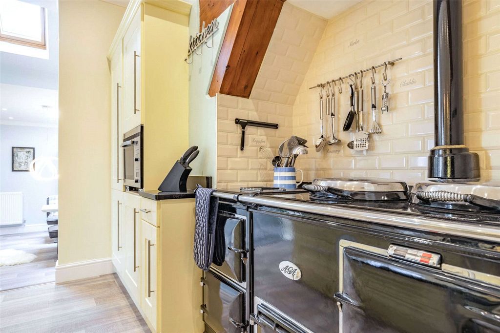Additional image 7 of 5 bed semi-detached house to rentCurzon Park North, Chester CH4