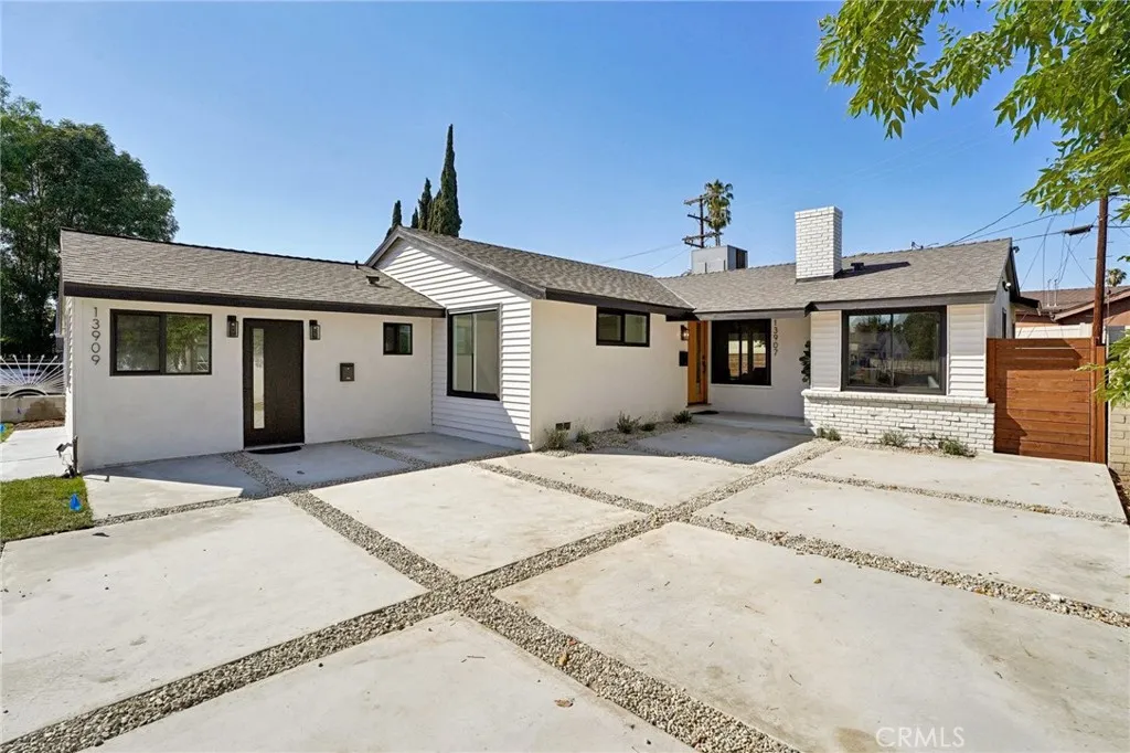 Additional image 4 of 13907 Wyandotte Street, Van Nuys, CA 91405