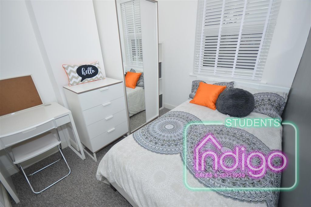 Additional image 8 of 5 bed shared accommodation to rentHill Street, Newcastle ST5