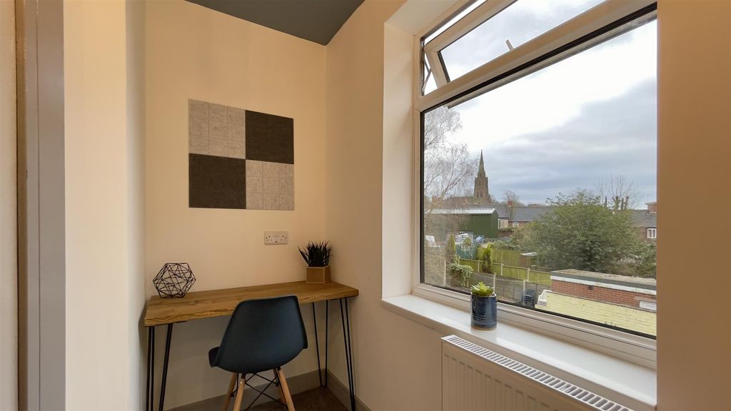 Additional image 14 of 6 bed terraced house to rentHanover Street, Newcastle ST5