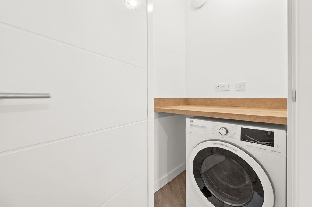 Additional image 7 of 3 bed flat to rentCanal View, Winchburgh EH52