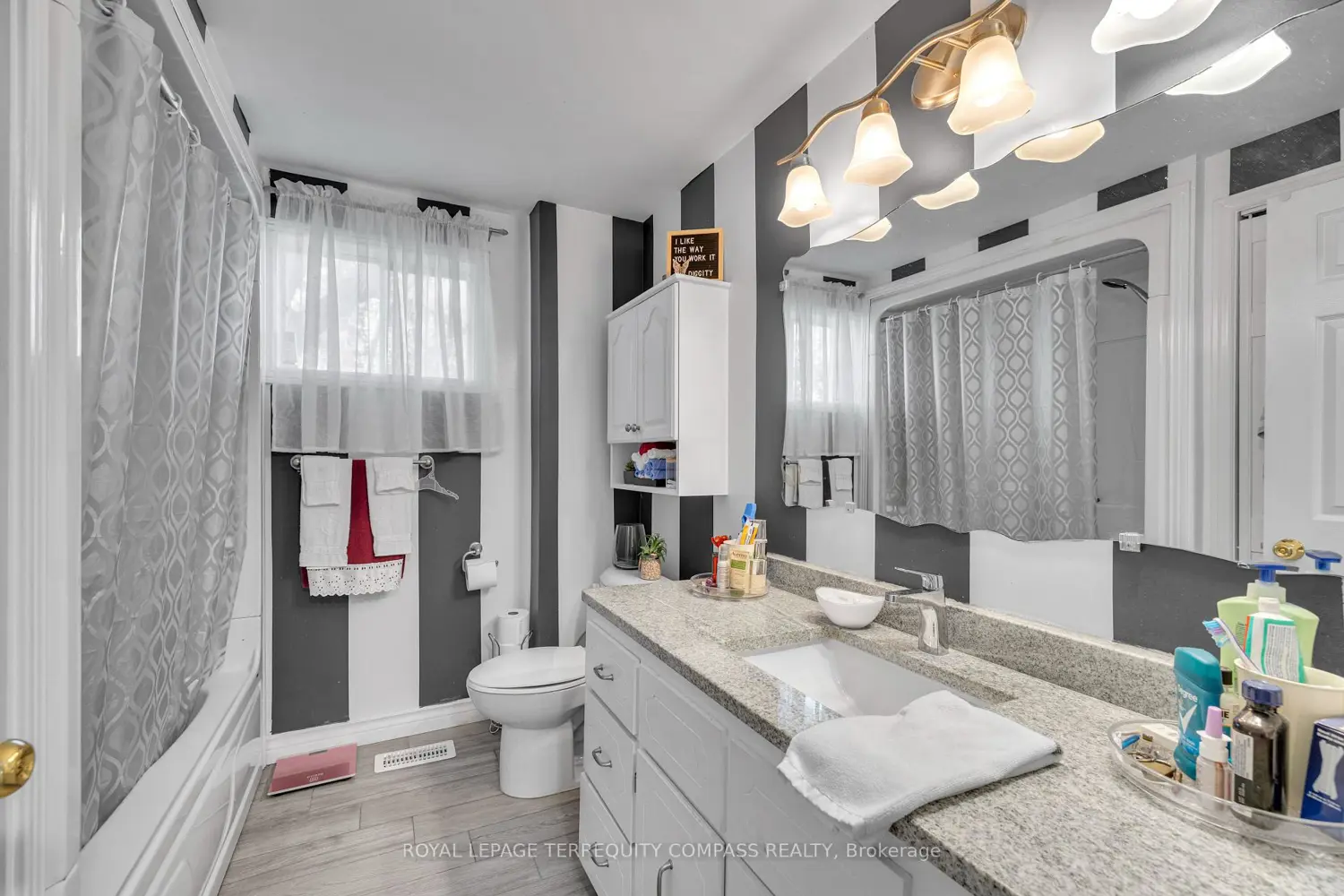 Additional image 16 of 1045 Wellington Avenue