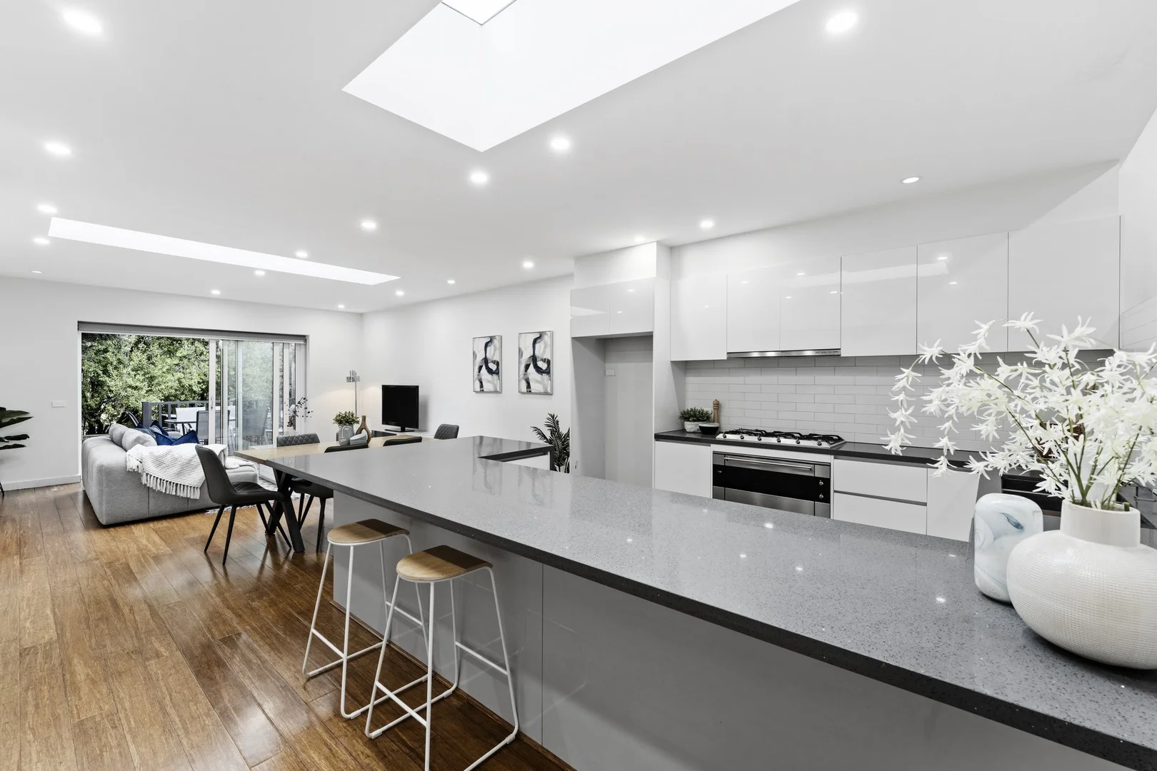 Additional image 5 of 39 Devereaux Street, Oak Park VIC 3046