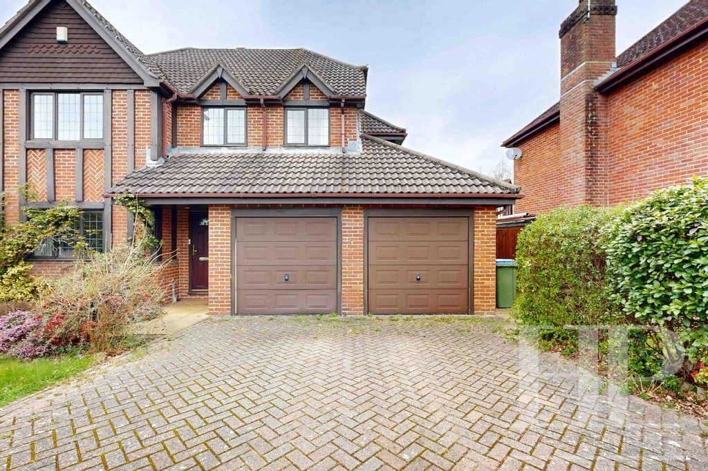 Additional image 6 of 4 bed detached house to rentHatchlands, Horsham RH12
