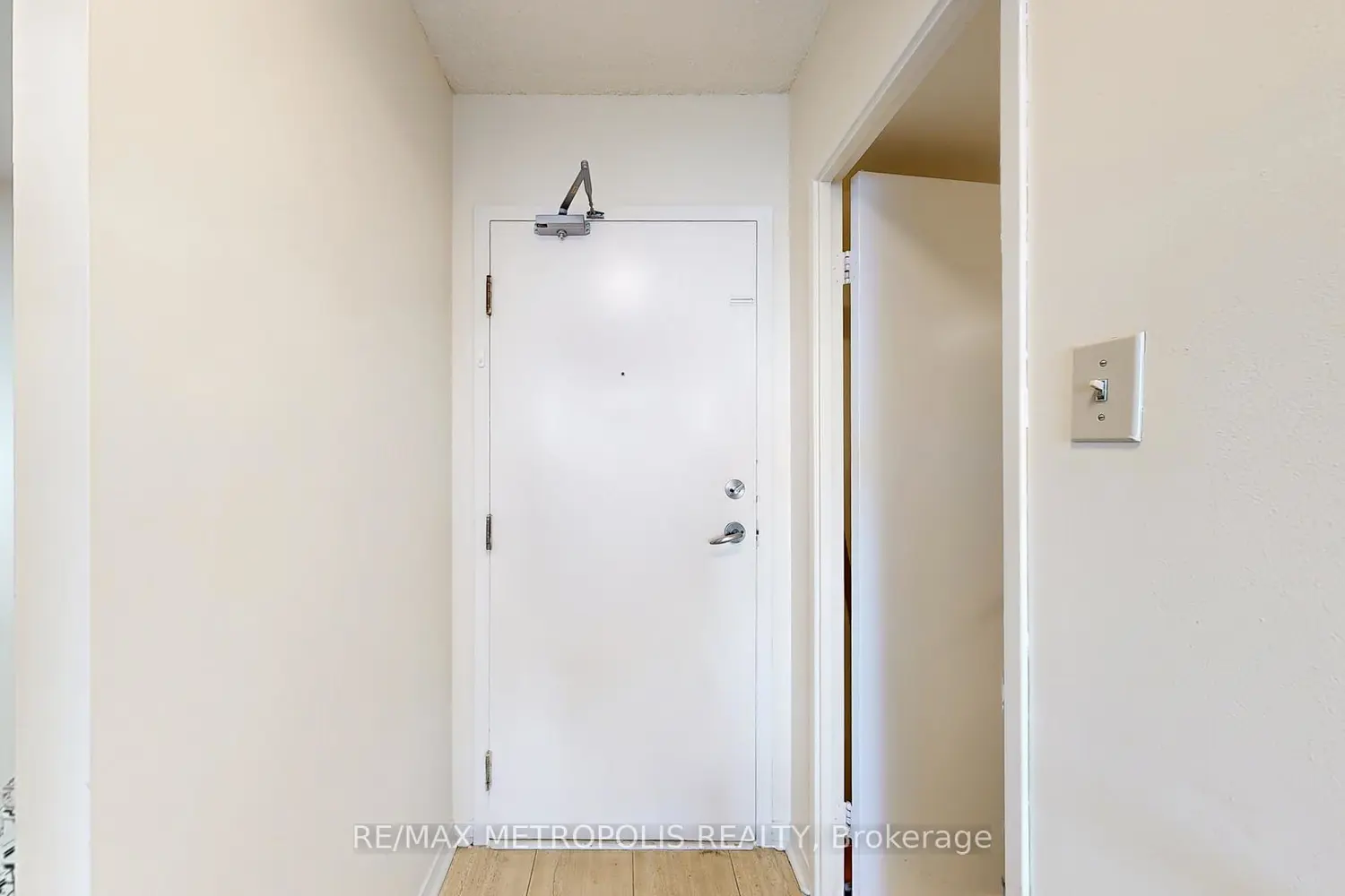 Additional image 19 of 75 King Street 1703