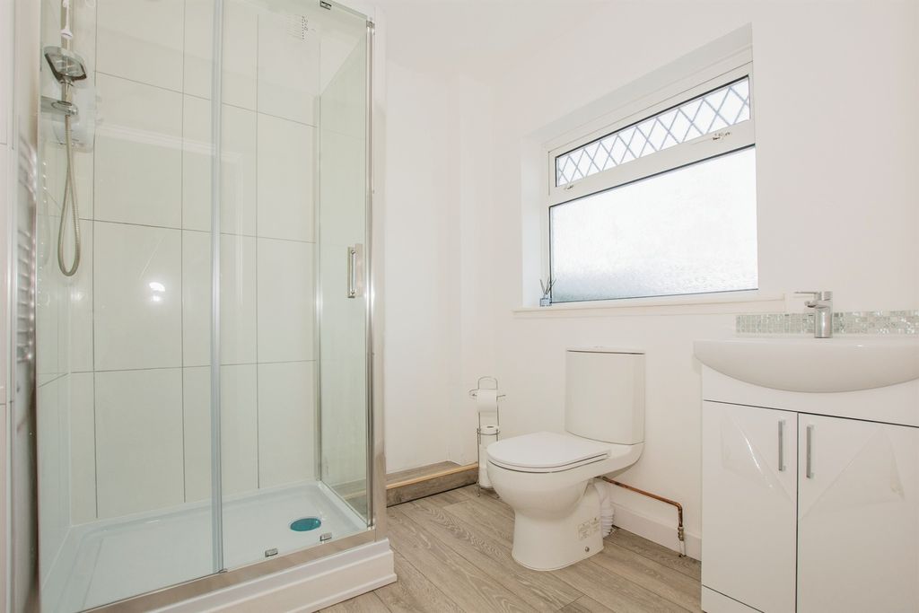 Additional image 5 of 2 bed property to rentWoodland Street, Pontypool NP4