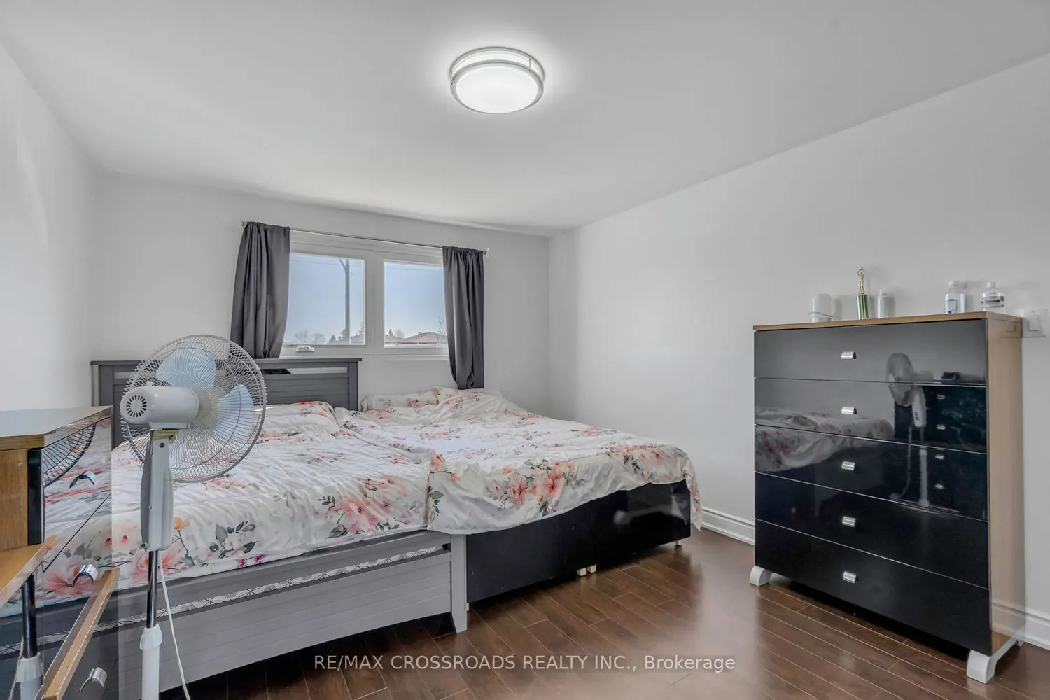 Additional image 14 of 7450 Darcel Avenue 12