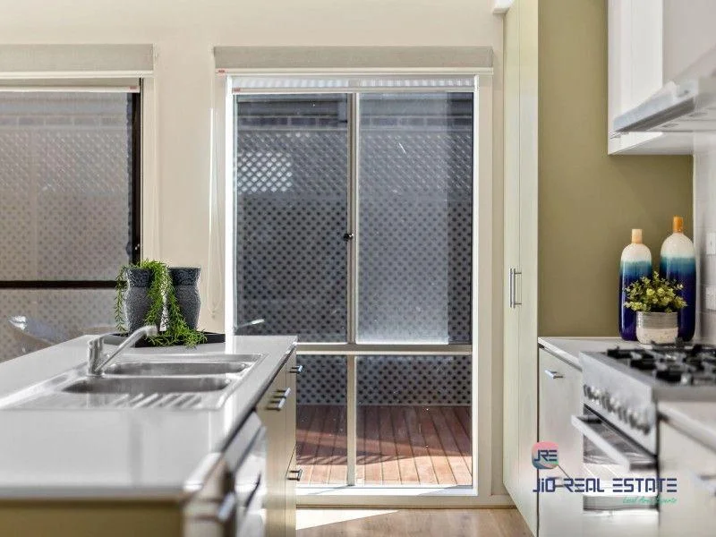 Additional image 8 of 2 Blackscroft Road, Thornhill Park VIC 3335