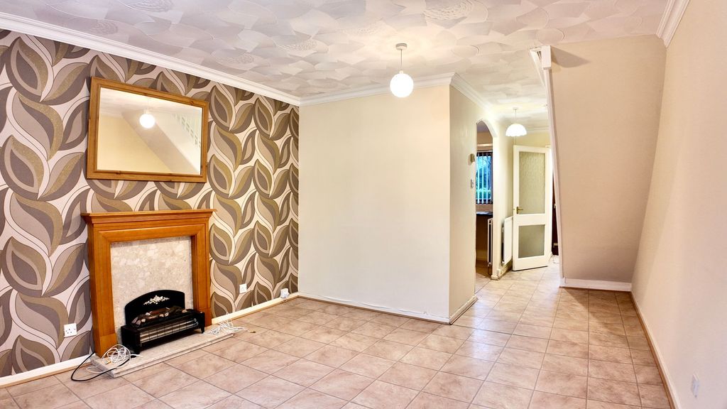 Additional image 3 of 2 bed terraced house to rentClos Llyswen, Penpedairheol CF82