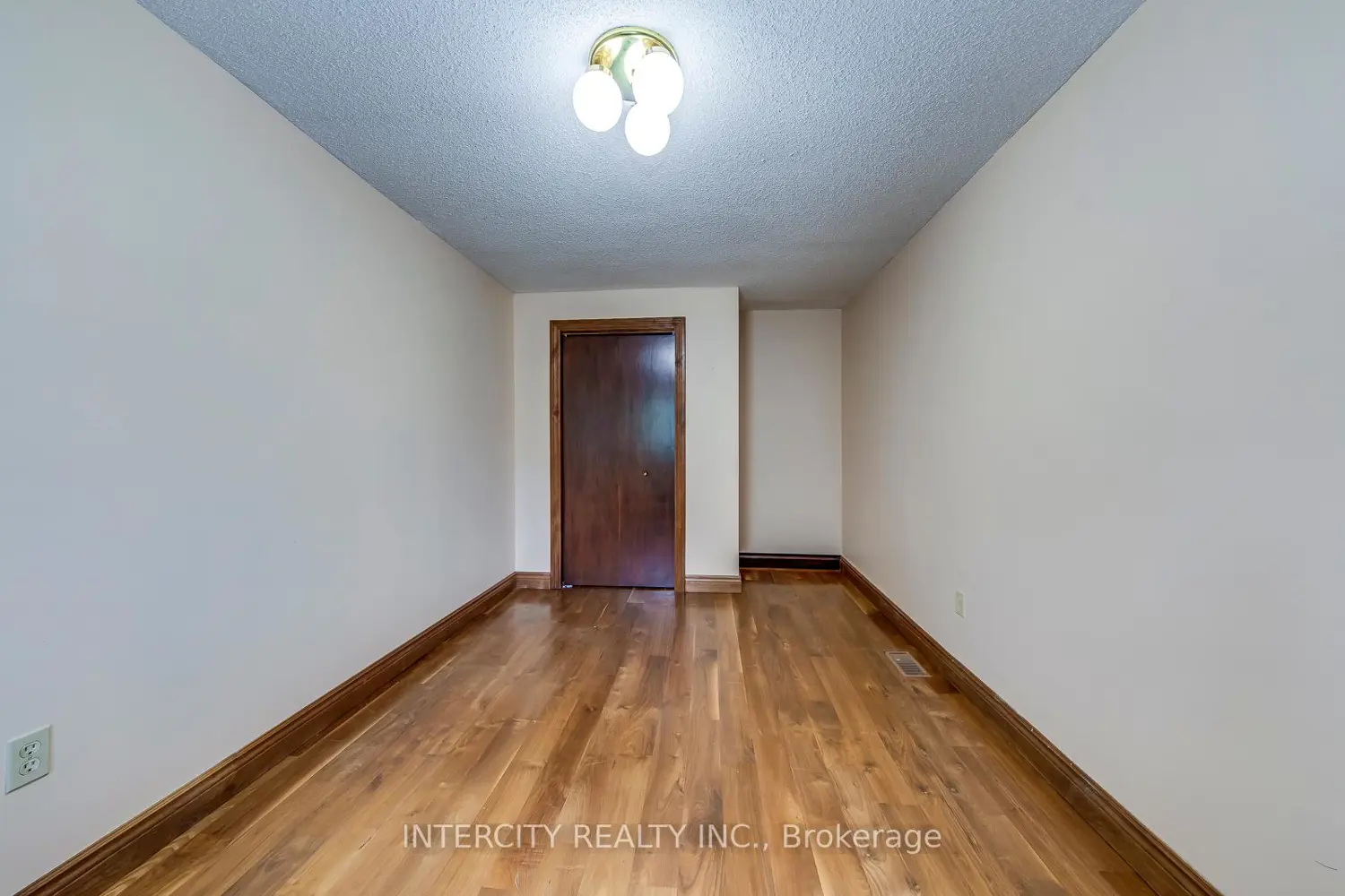 Additional image 17 of 2764 Governors Road