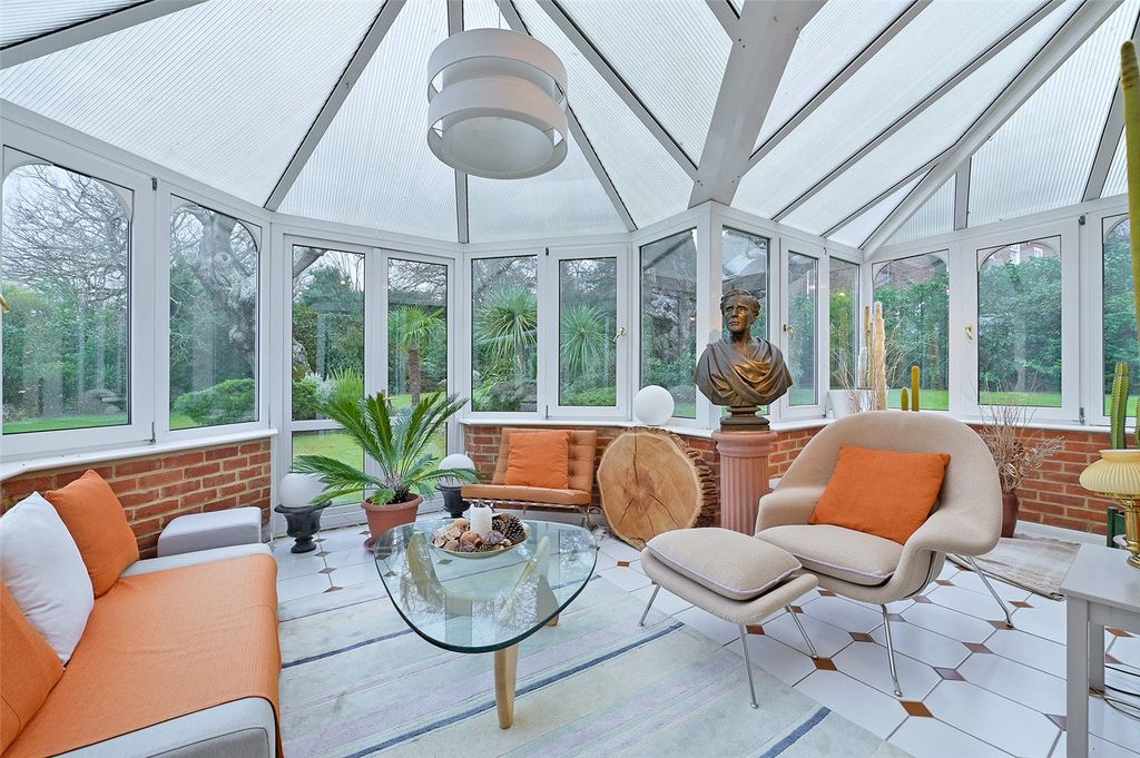 Additional image 5 of 3 bed detached house to rentSt. Leonards Hill, Windsor, Berkshire SL4