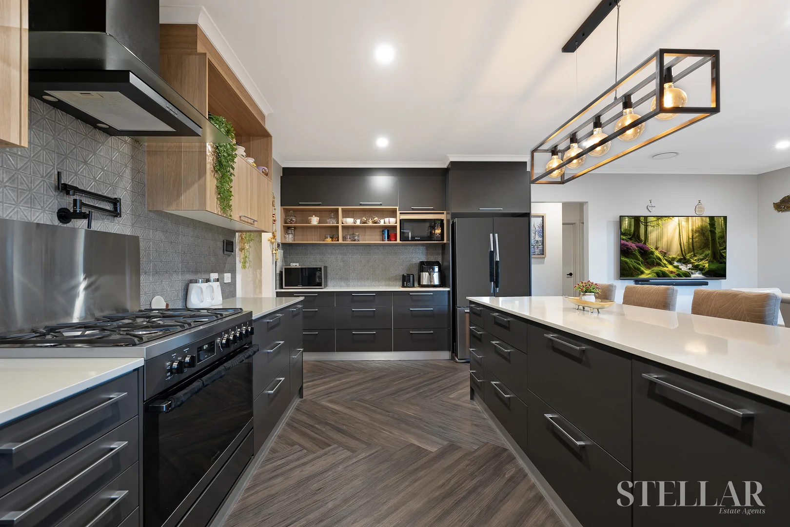 Additional image 2 of 33 Cadillac Street, Cranbourne East VIC 3977