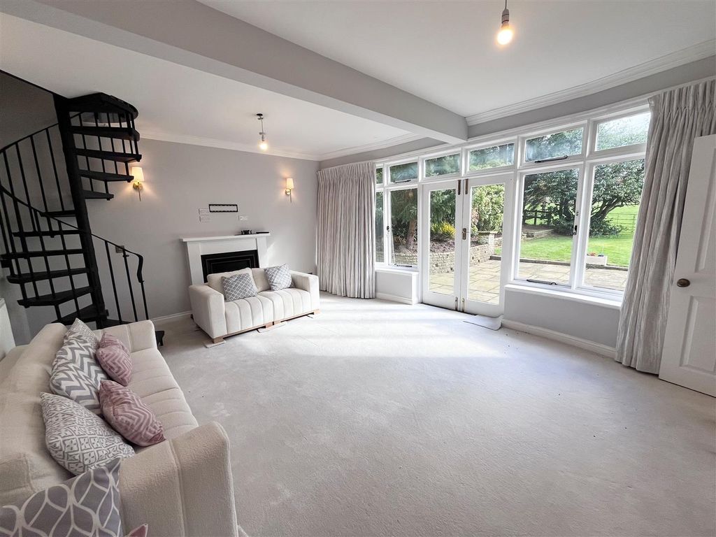 Additional image 3 of 4 bed detached house to rentChelford Road, Henbury, Macclesfield SK10
