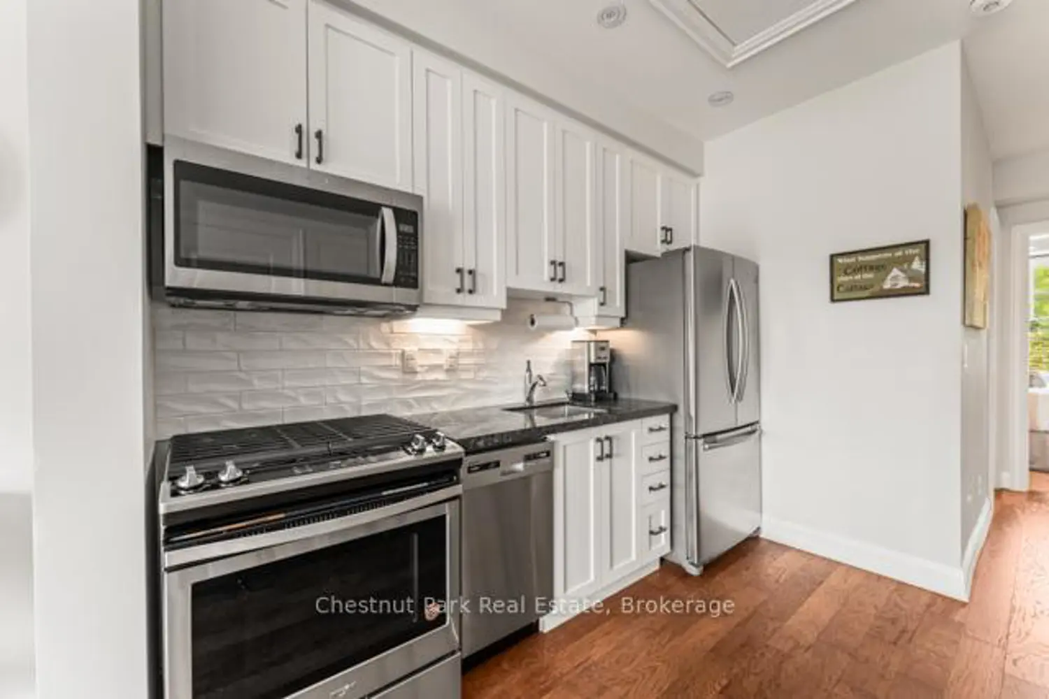 Additional image 4 of 1869 Muskoka Road 118 Highway B#206