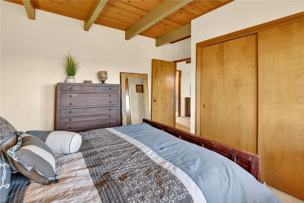 Additional image 26 of 26633 Thunderbird Dr, Lake Arrowhead, CA 92352