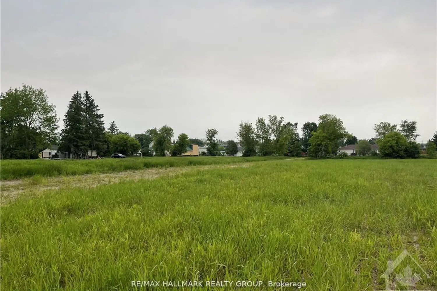 Additional image 6 of 3748 Champlain Street 4