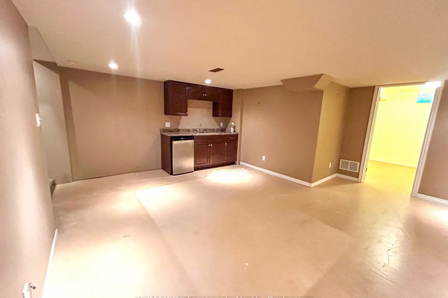 Additional image 15 of 1406 Hancox Court