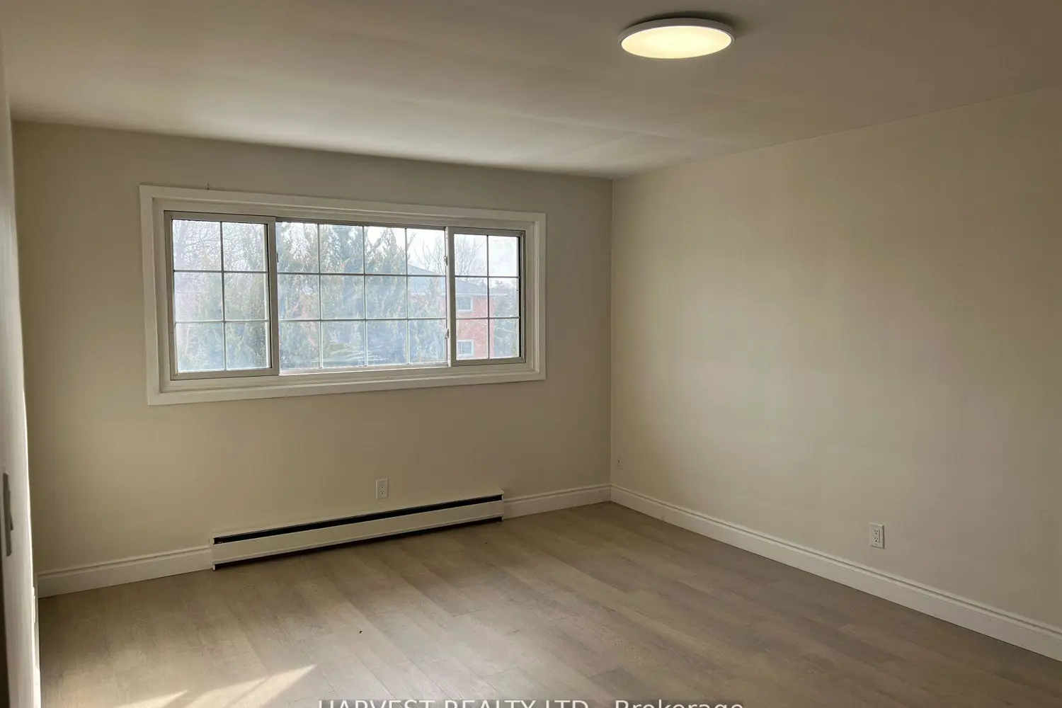 Additional image 12 of 326 Surrey Drive