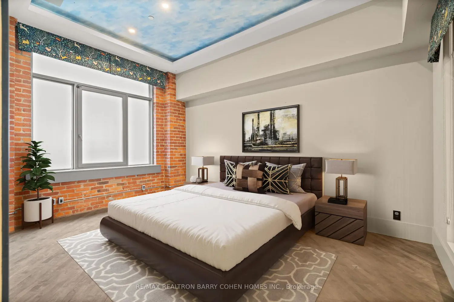 Additional image 18 of 468 Wellington Street 300