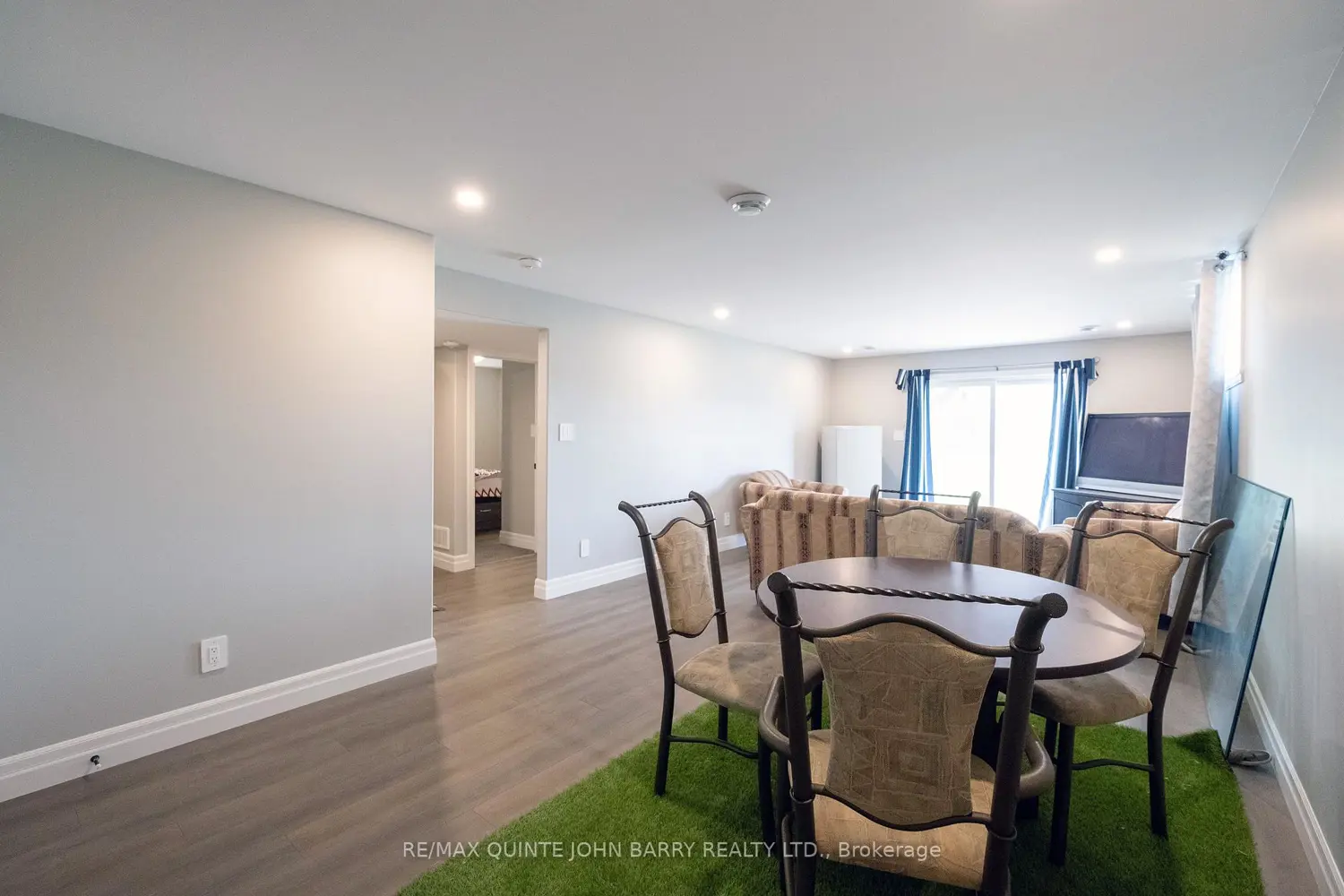 Additional image 12 of 43 Cedar Park Crescent