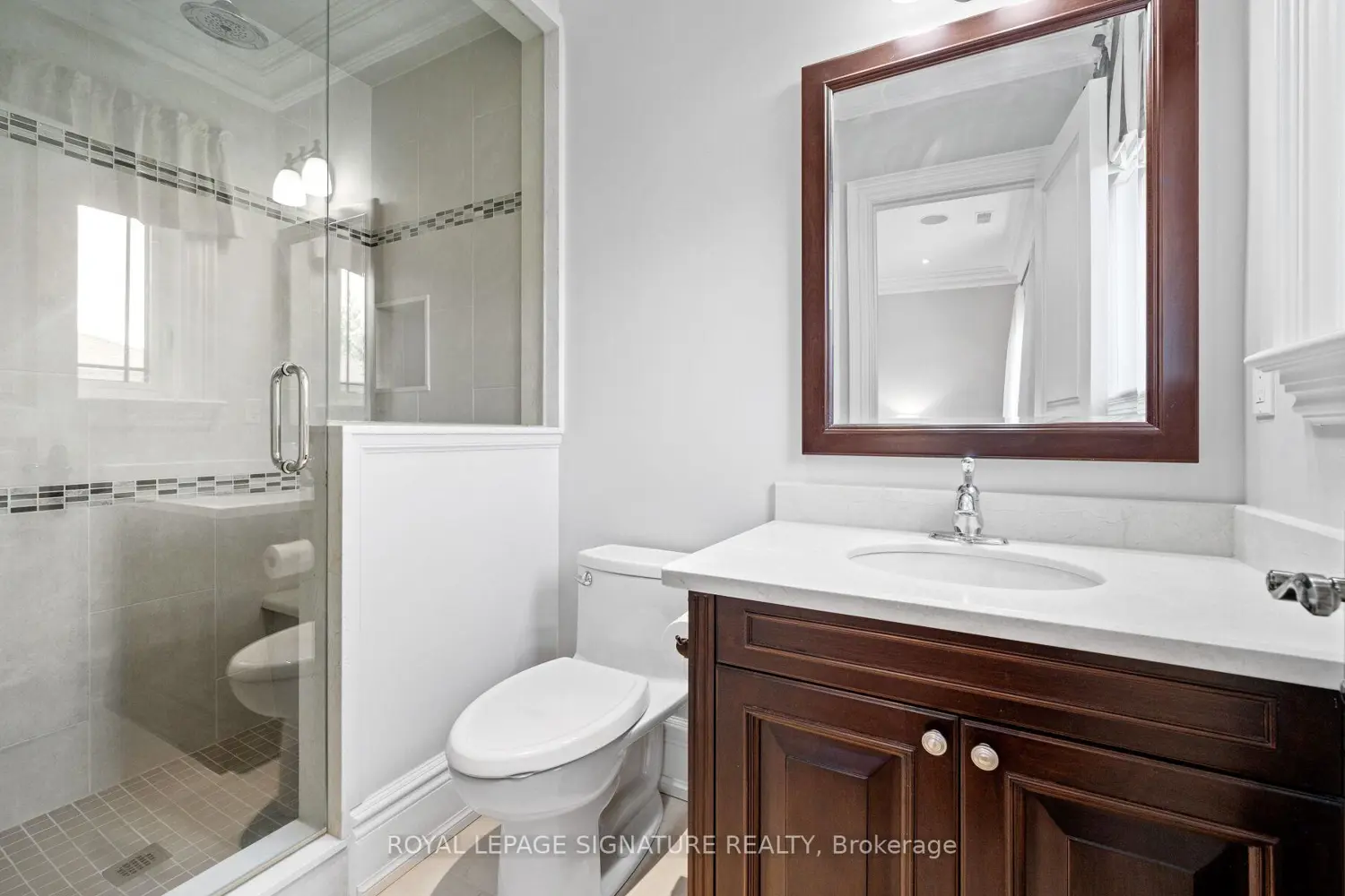 Additional image 14 of 6845 Second Line